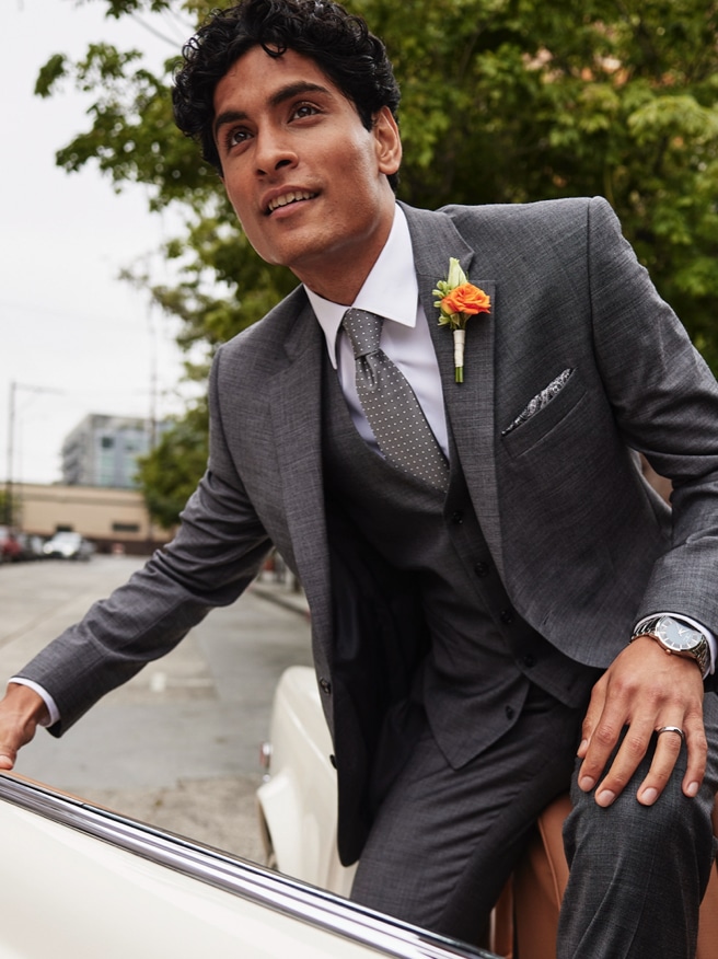 Contact Mens Wearhouse Support: Phone, Email, and Chat Options