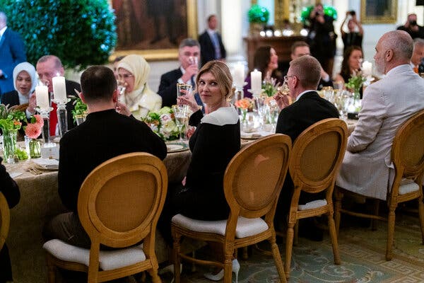 First Ladys Luncheon: Whos Who and What They Wore (A Look at the Guest List and Fashion)