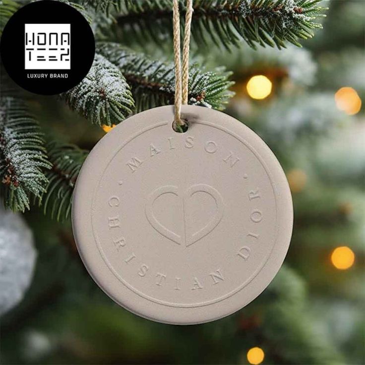 Dior Christmas Decoration Ideas: Make Your Home Festive!