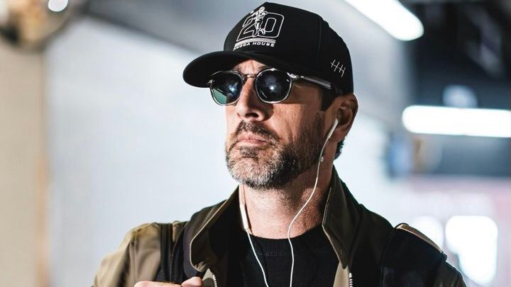 Aaron Rodgers Hat Craze: The Latest Must-See Football Fashion.