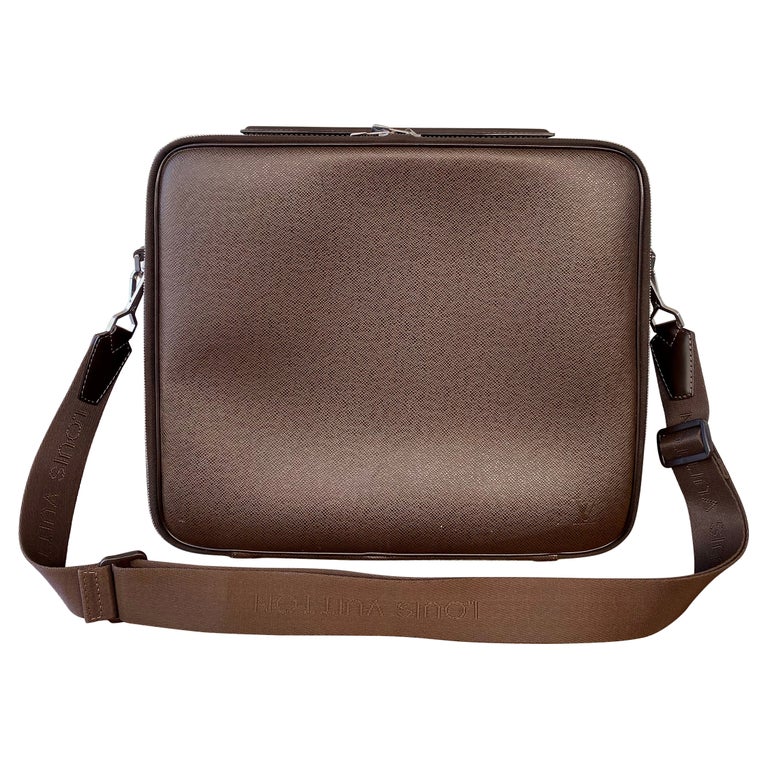 Louis Vuitton Messenger Bag Brown: The Ultimate Everyday Luxury