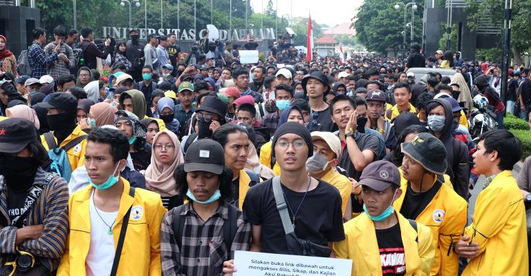Indonesias Internet Situation: Fact or Fiction about No Access
