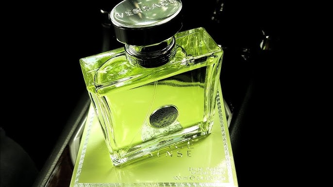 Why you need green versace perfume (This is what youve been missing)