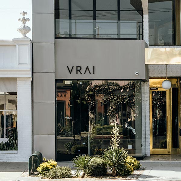 Inside the Vrai Los Angeles Showroom: Discover Beautiful Designs and a Personalized Experience.