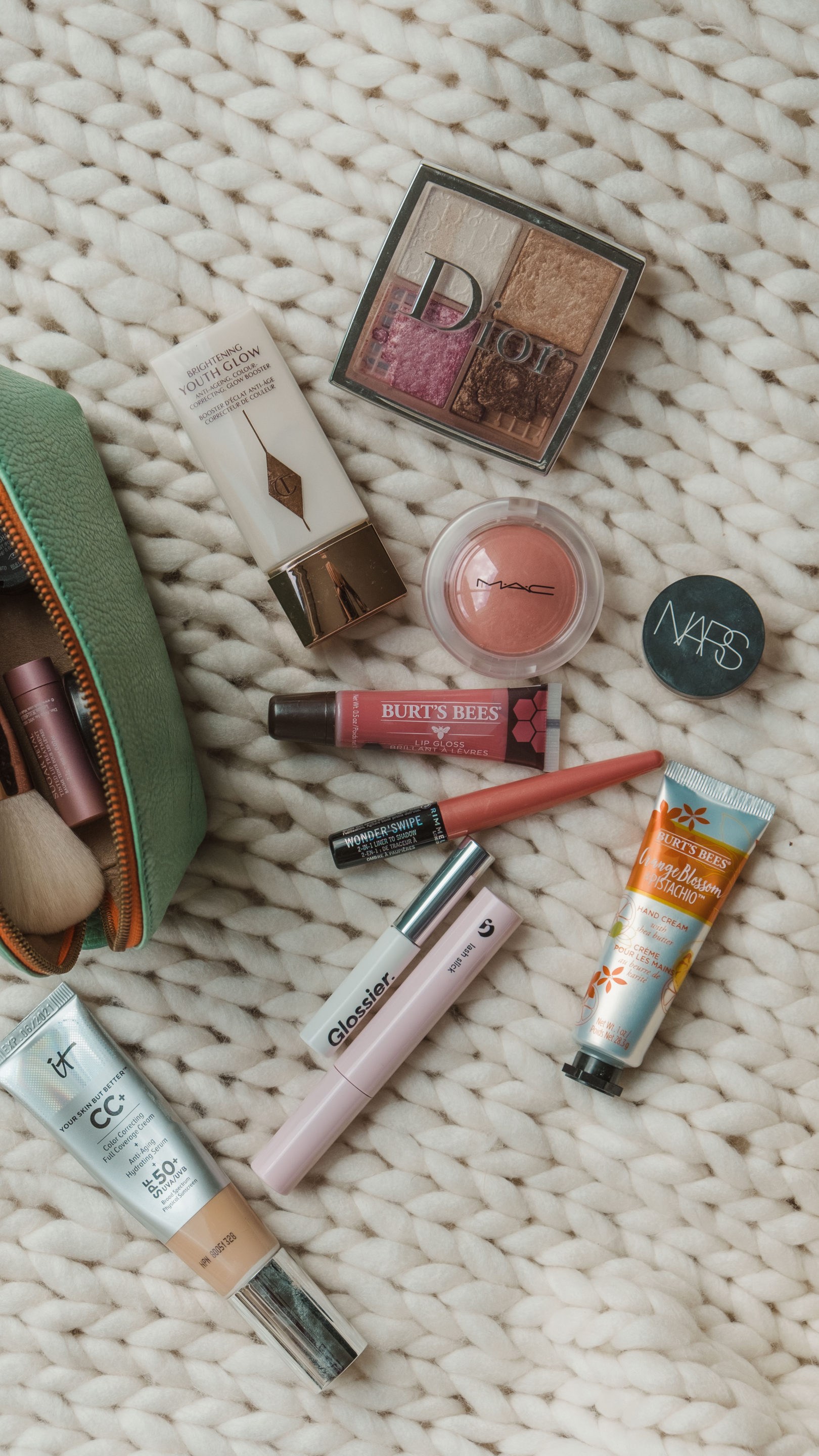 Vanity Bag Must-Haves: Your Everyday Beauty Essentials