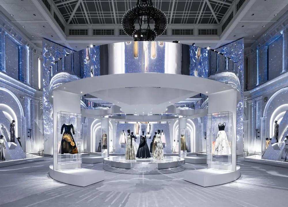 Dior Museum in Paris: What to Expect(Your Ultimate Visitor Guide)
