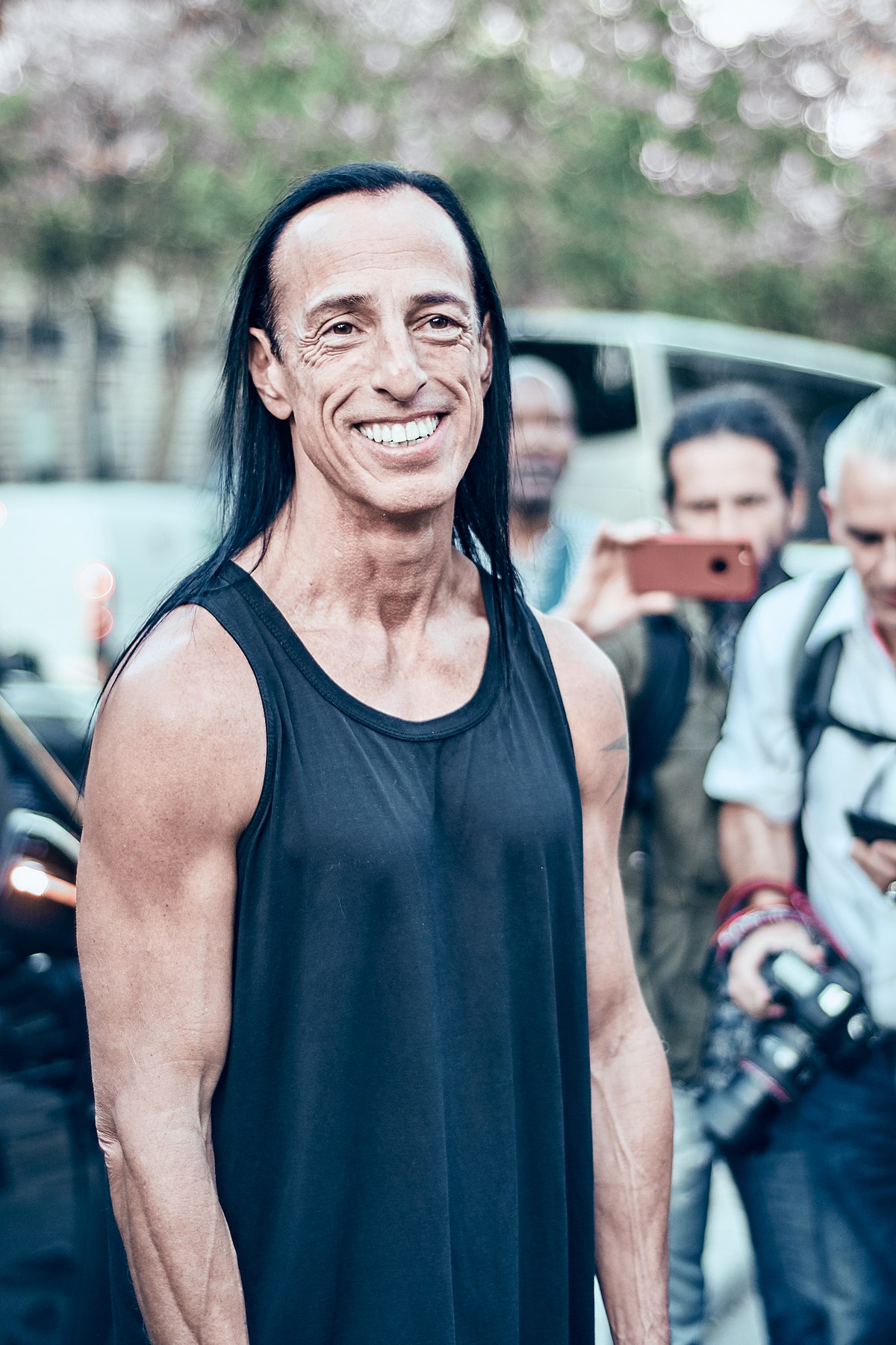 Uncovering Rick Owens Nationality: Is He Mexican? Learn the Facts!