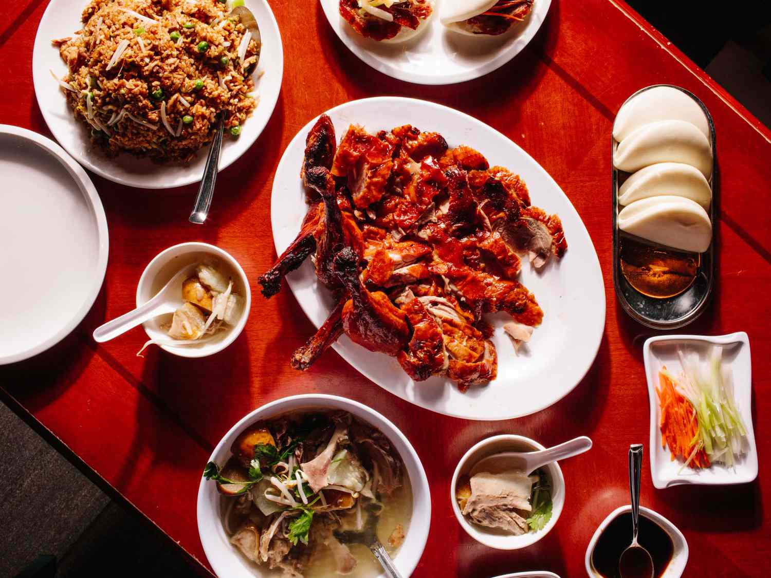 Big City Gourmet: Your Guide to the Best Eats in Town (Simple Foodie Tips Inside)