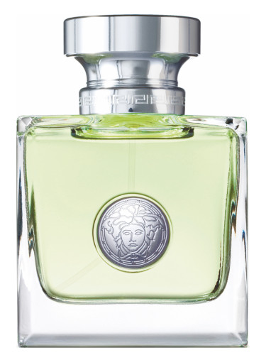 Why you need green versace perfume (This is what youve been missing)