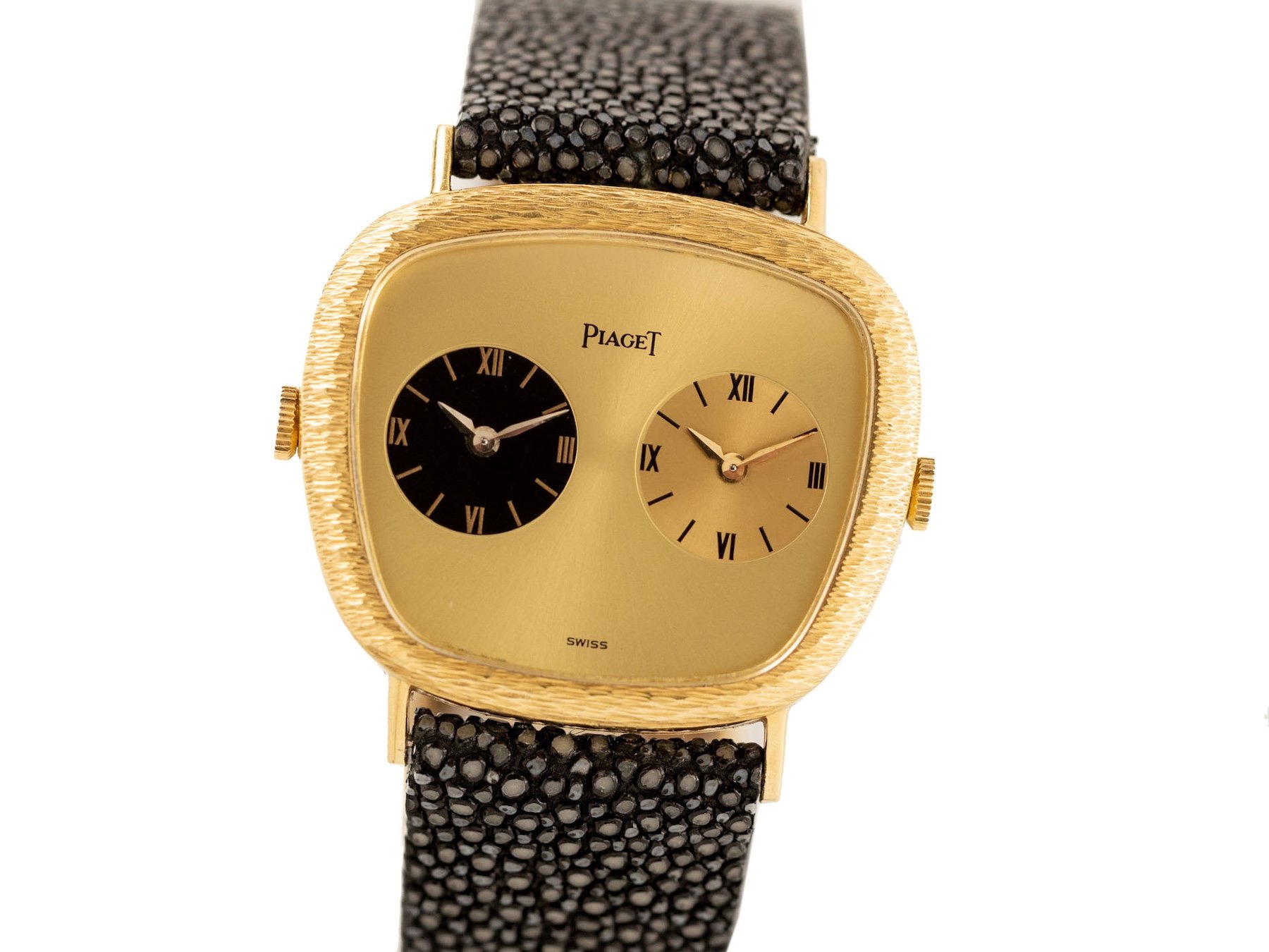 Choosing a duel time analog watch (find the perfect one)