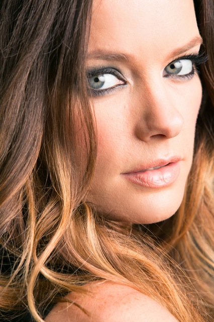 Gina Love biography: from small town girl to Hollywood star.
