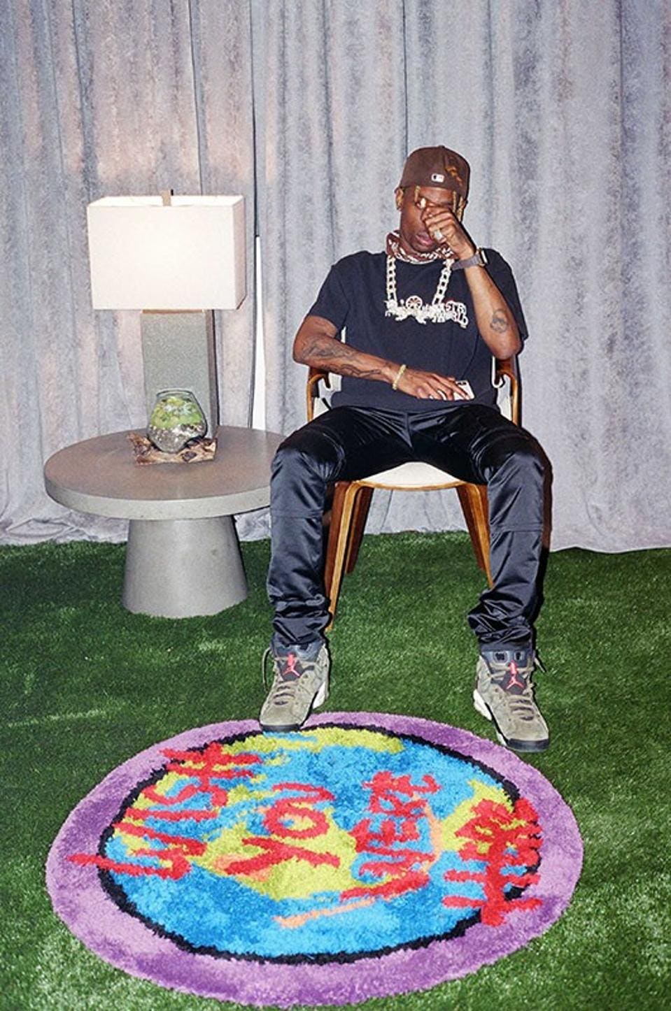 Travis Scotts Hat Collection: A Look at His Iconic Headwear