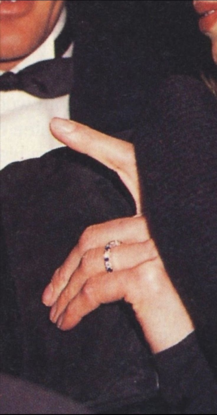 Carolyn Bessette Wedding Ring: A Look Back at the Iconic Style
