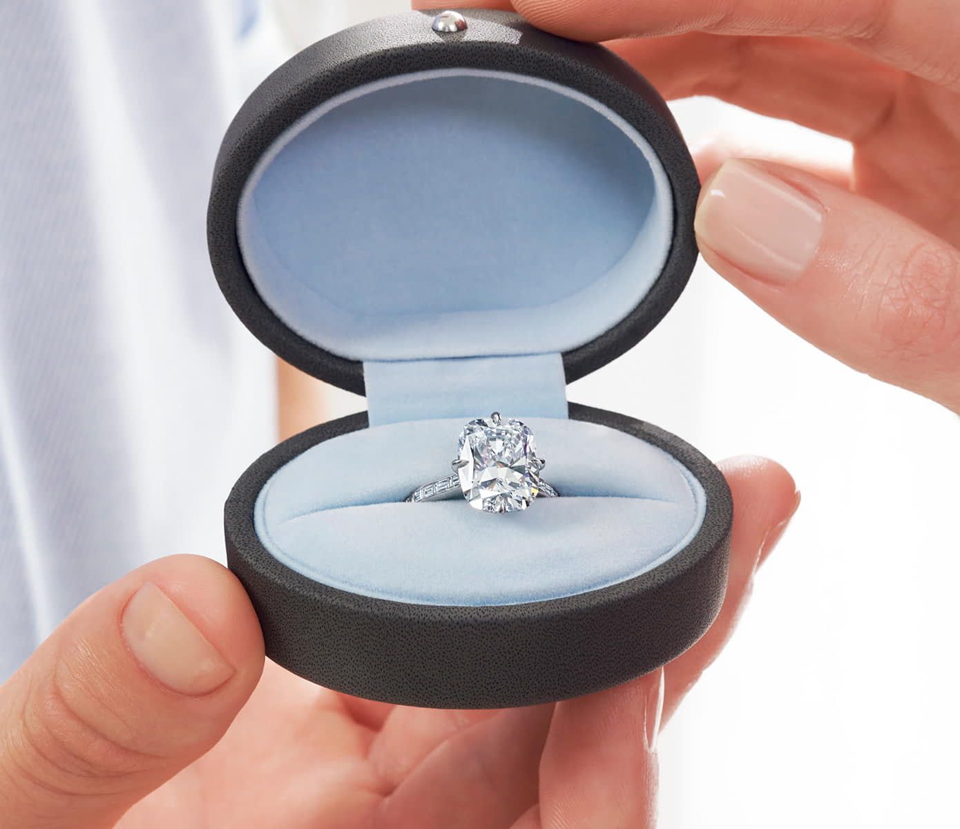 Kwiat Jewelry NYC: Top Picks for Every Occasion (Gifts That Will Shine Bright)