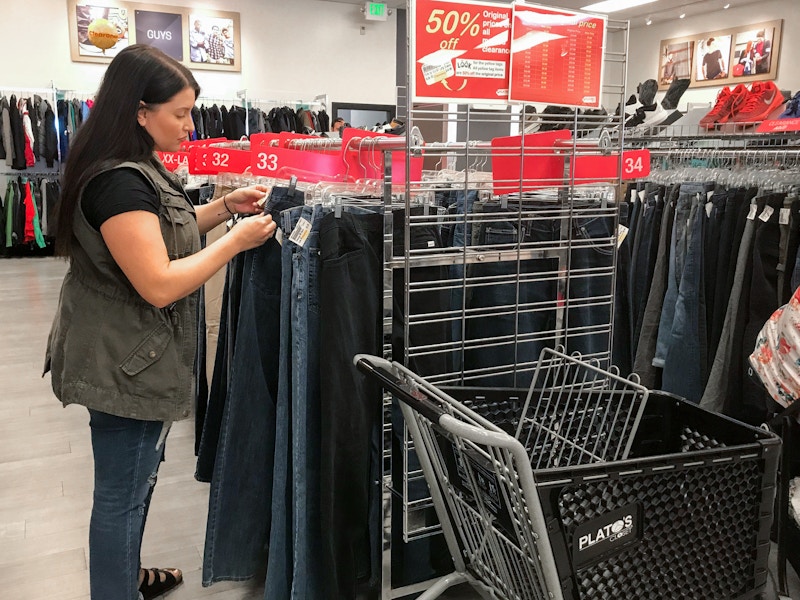 Get Paid for Your Used Clothes: How Much Does Platos Closet Offer? Tips to Maximize Your Earnings!