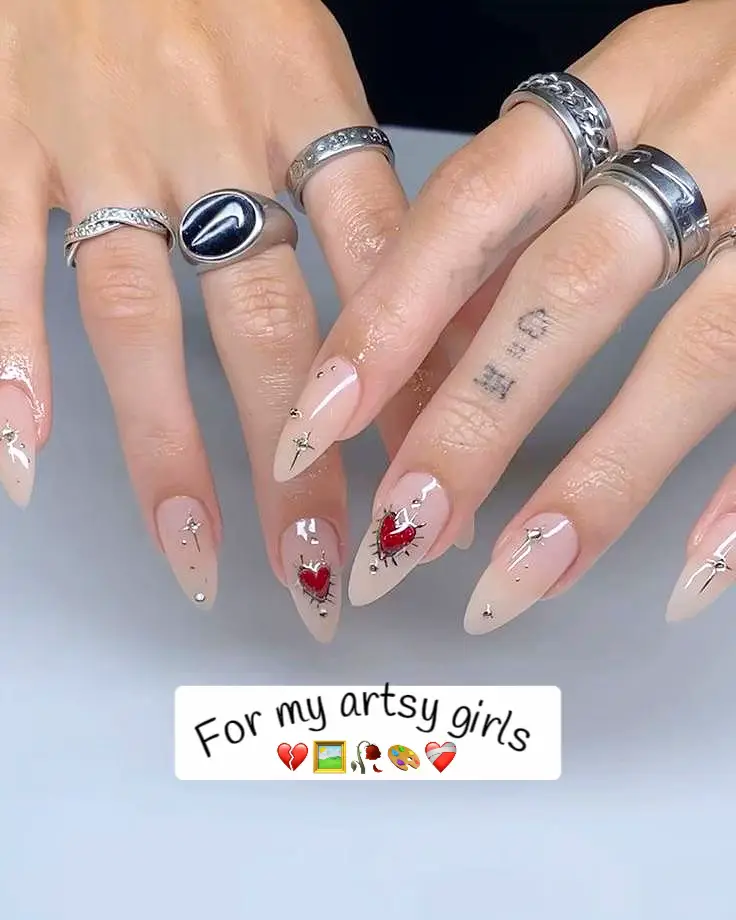 Vegas Nail Inspo: Hot Trends and Ideas for Your Next Mani