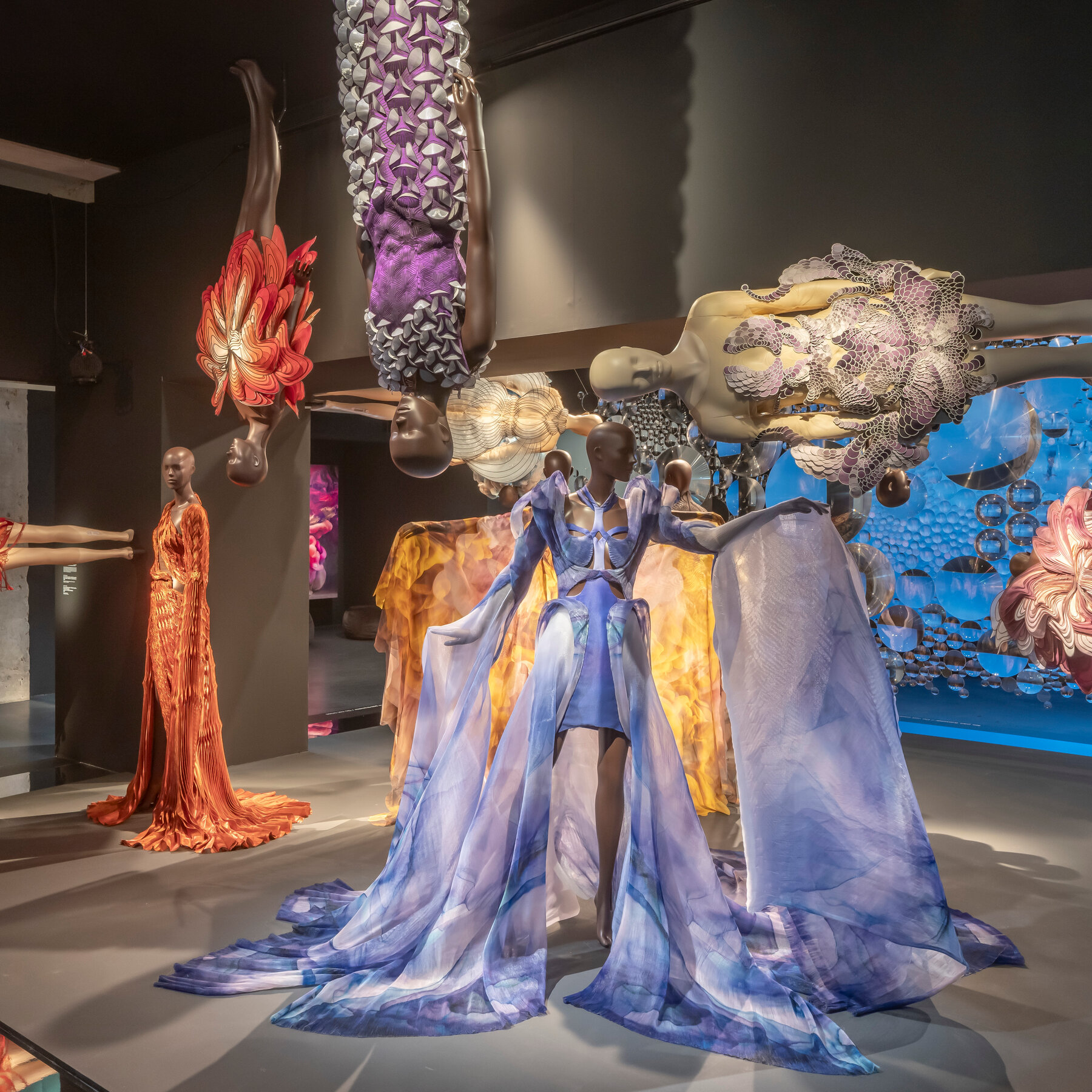 Iris van Herpen Exhibit: Discover the Designers Masterpieces (A Mind-Blowing Fashion Experience)