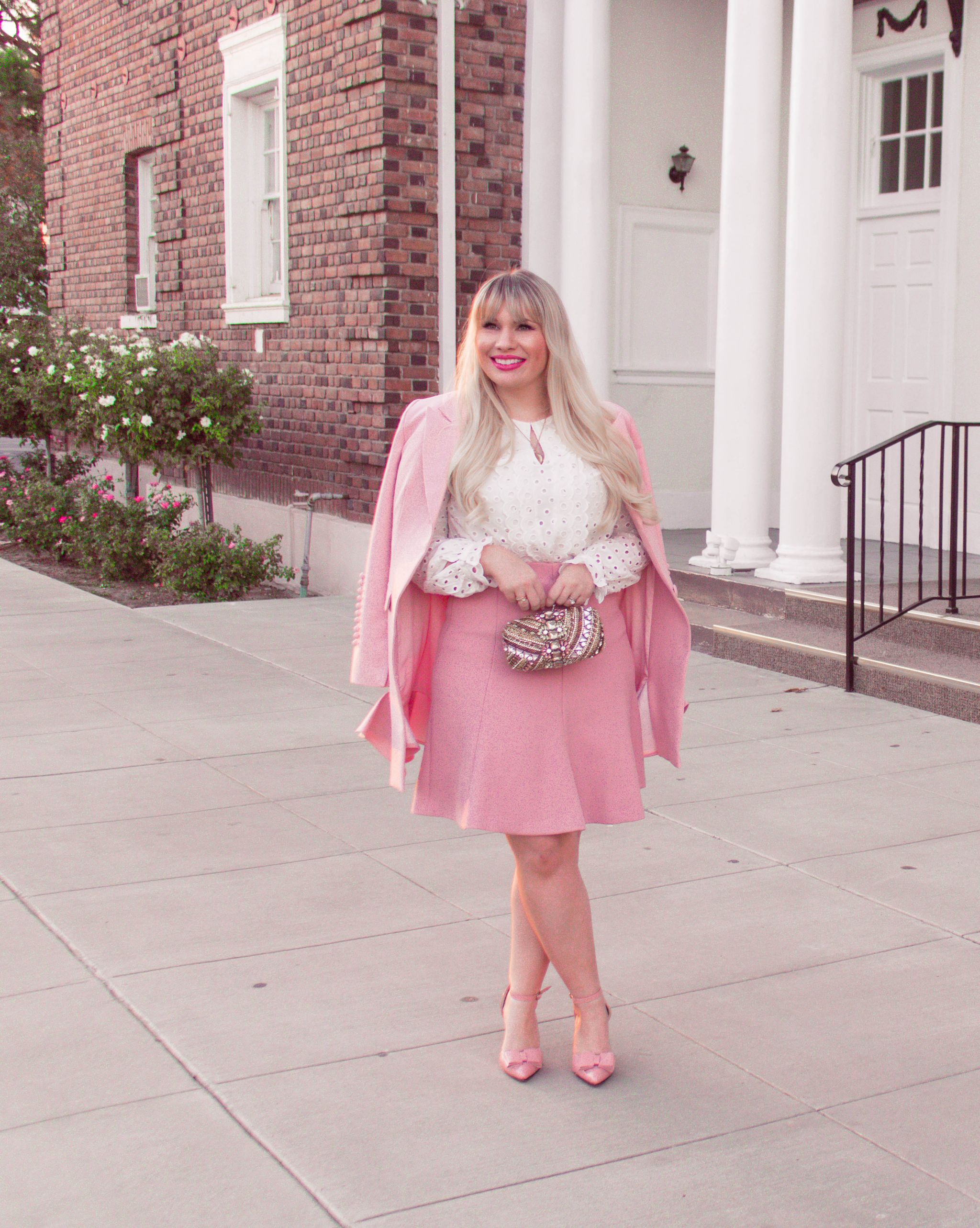How to style pink cool? Easy tips to make you look gorgeous!