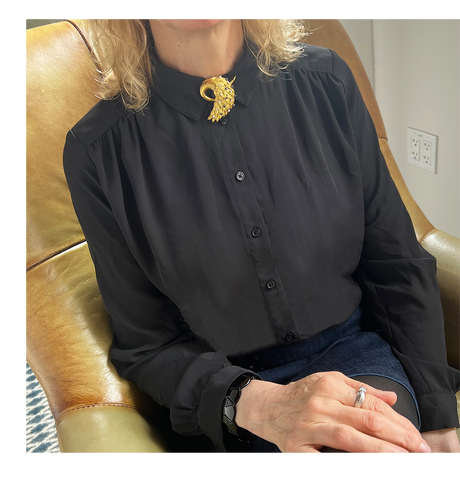 Shirt with Brooch: A Complete Guide on How to Wear and Rock This Look.