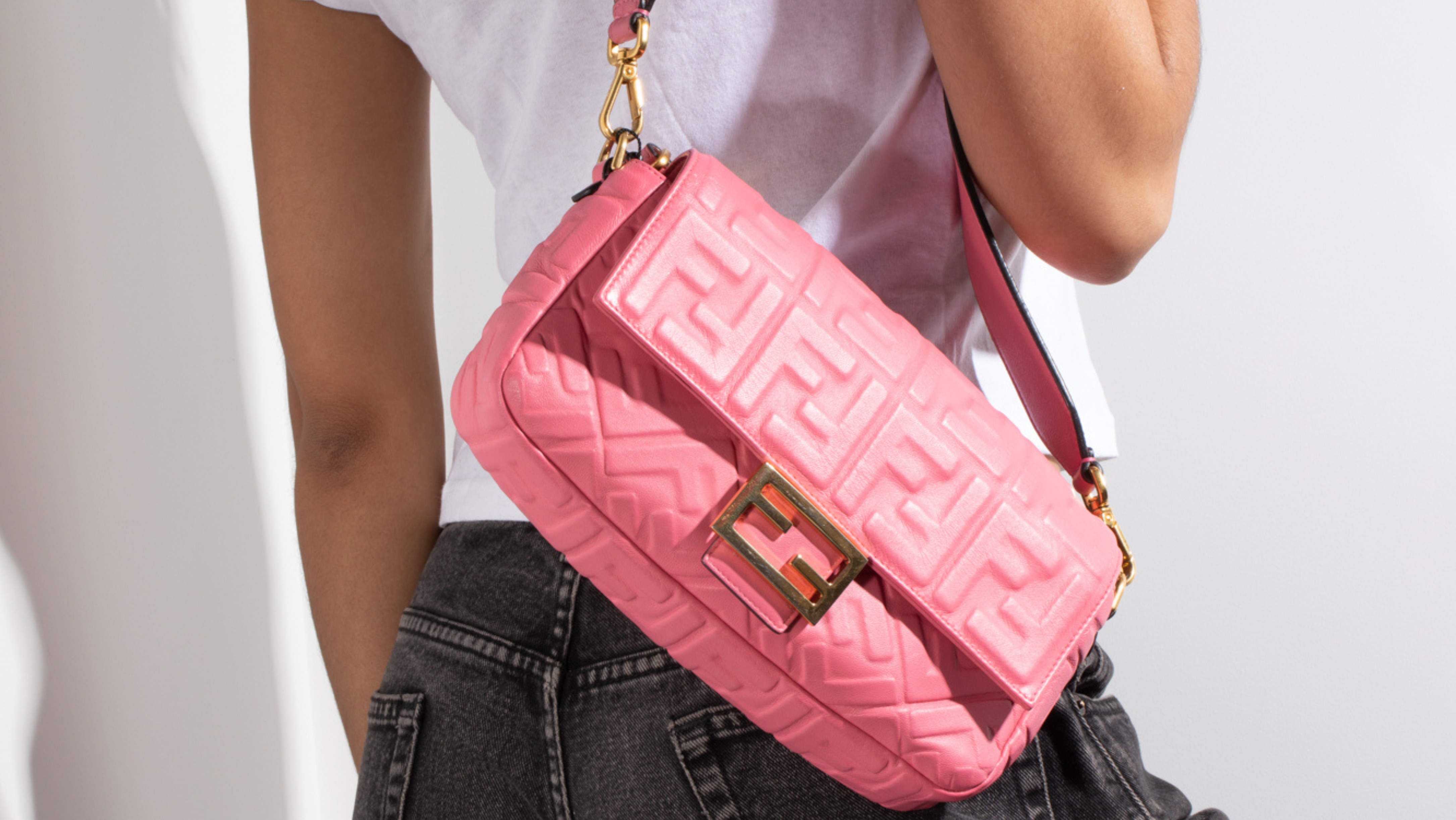 The Best Y2K Purses for Every Budget: Affordable Options to High-End Designer Bags