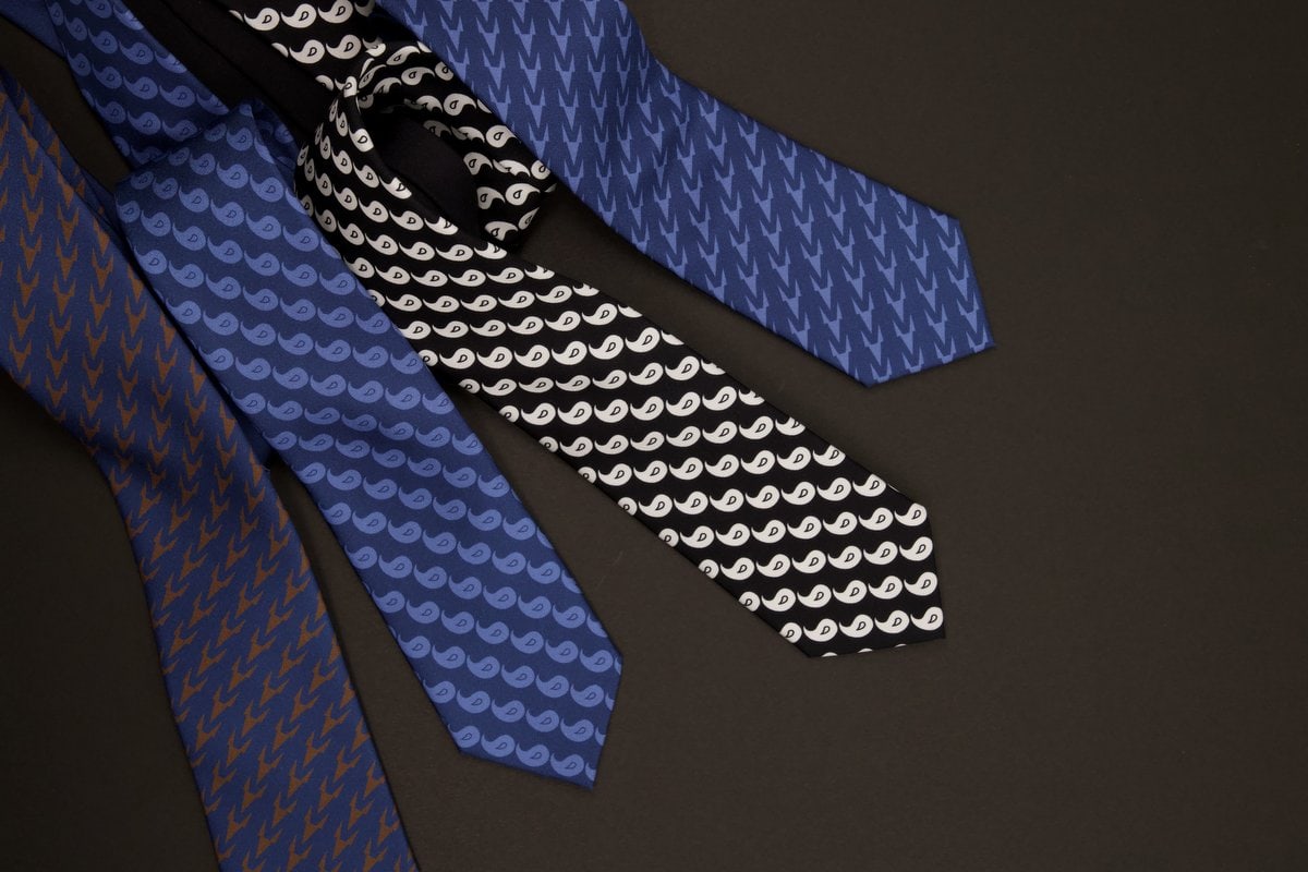 Where to Buy New Neckties? We Found the Best Places!