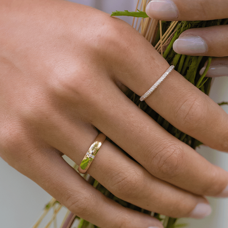 Need a Wedding Band Case? Heres How to Choose!