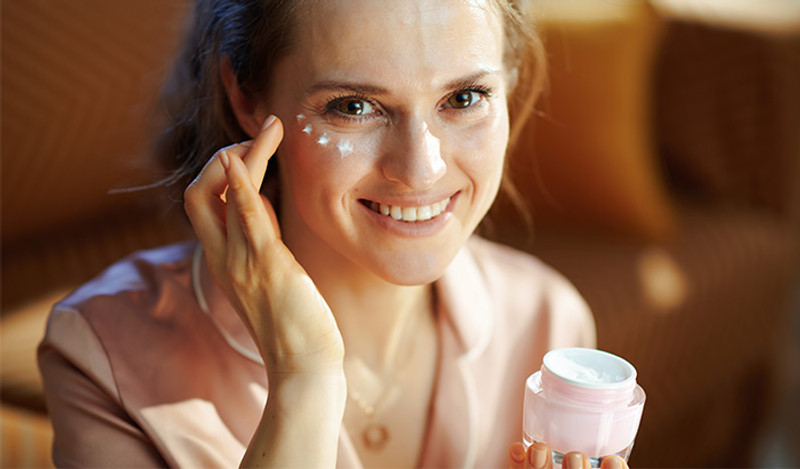 Using Sunblock Lotion Every Day? Heres Why You Should Be!
