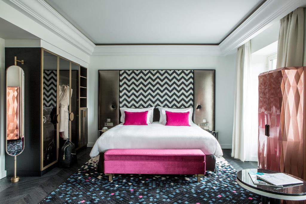 Looking for the Best Luxury Hotels? Hotel Fauchon Paris: What You Need to Know!