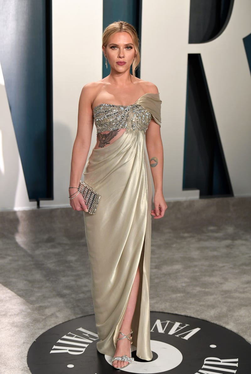 Scarlett Johansson 2011 Style: Remember Her Iconic Looks? Check Out the Photos!