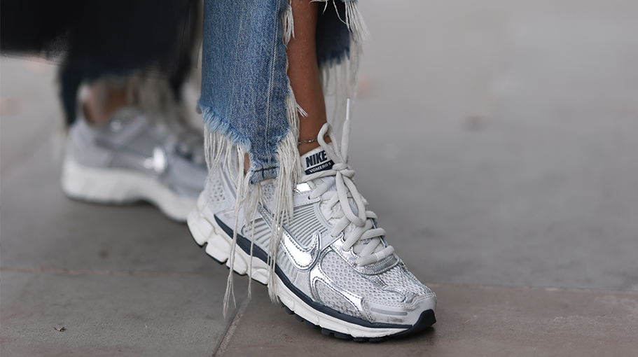Silver Sneakers Nike: How to Choose the Right Shoes?
