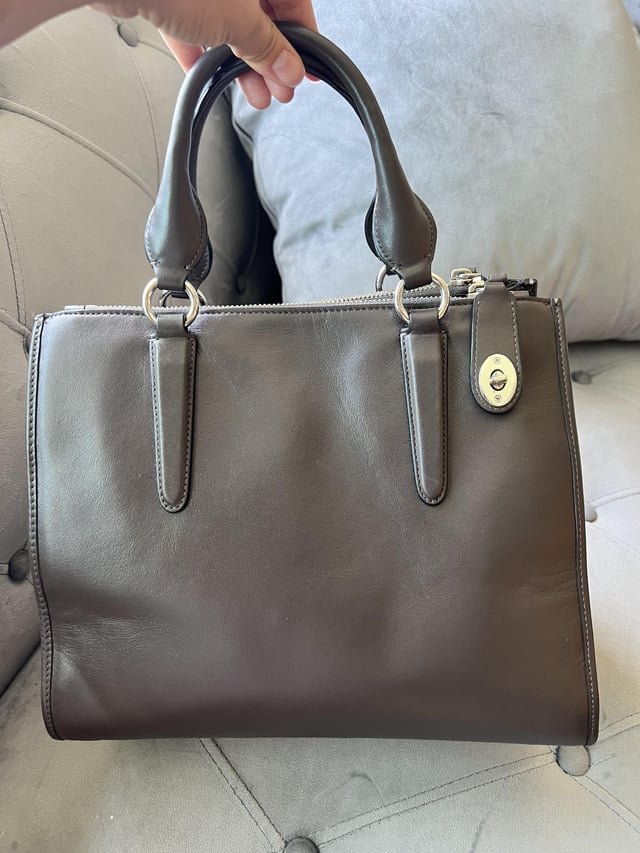 Get the Vintage Coach 9947 Grey: Is It Worth the Hype?