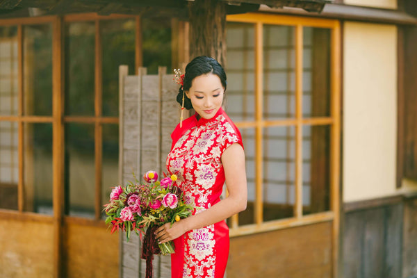 Wearing a Quipao: Easy Styling Tips and Modern Fashion.