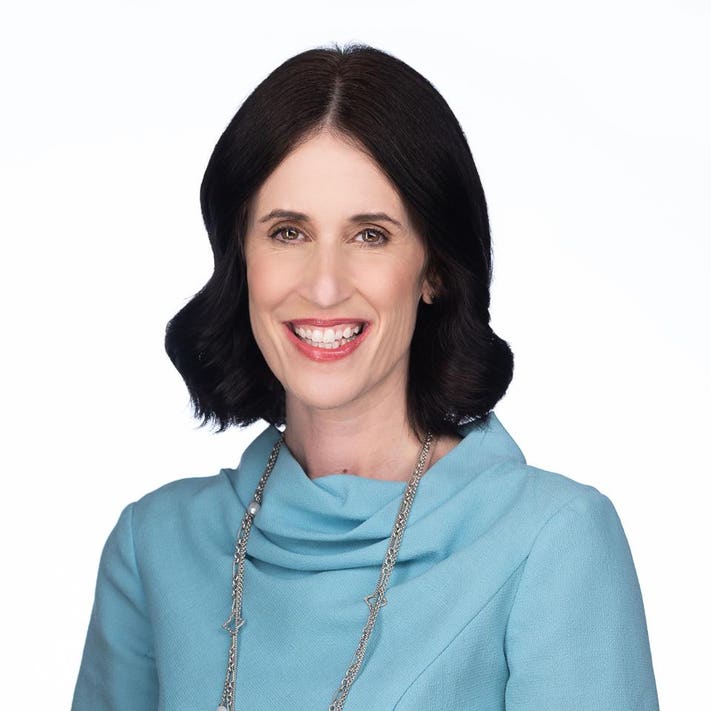 Michelle Peluso CEO: Her Leadership Style and Career Journey (Simple Guide)