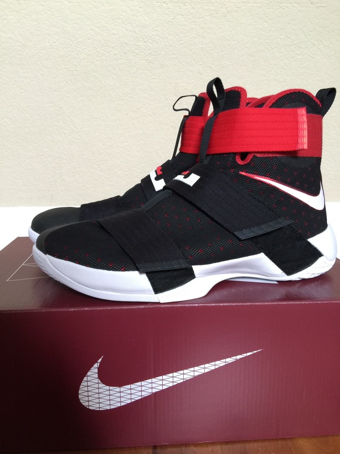 Need LeBron Soldier shoes? See top-rated models and buyer reviews.
