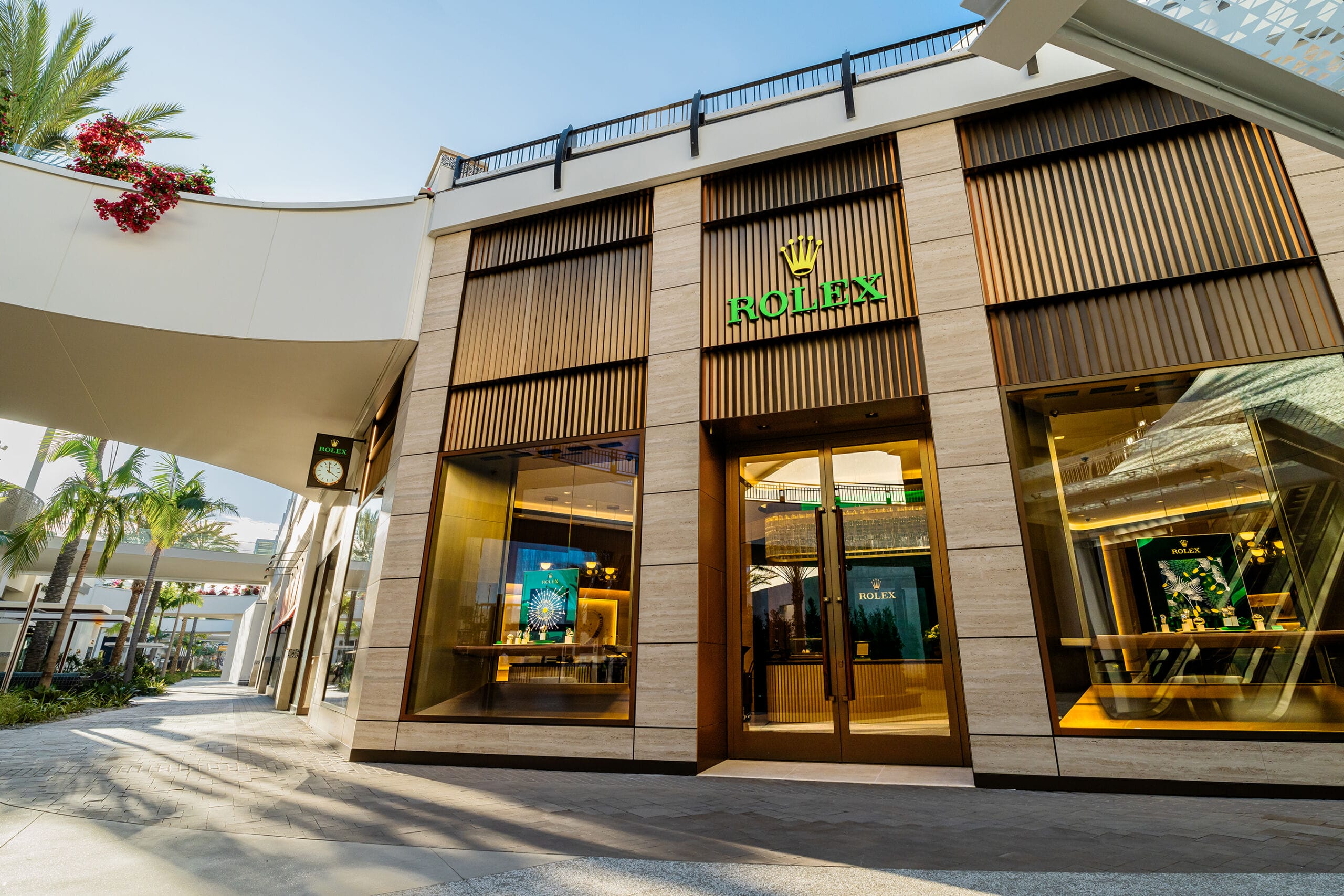 Check Out Rolex Boutique - Fourtané Photos & Get a VIP Store View.