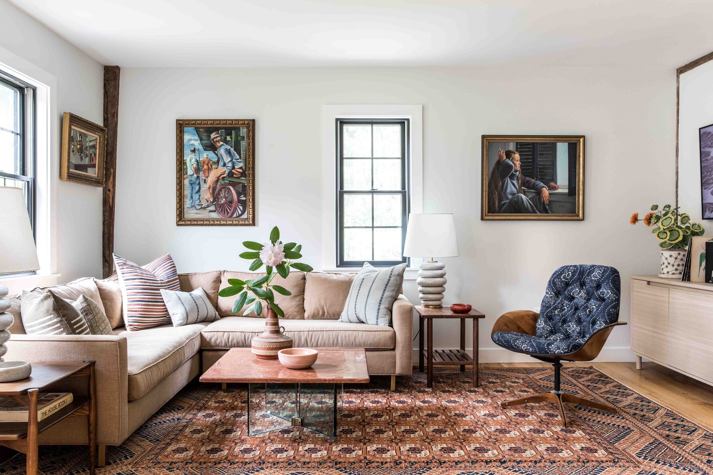 Need a Cozy Couch? Simple Style Secrets for a Comfier Living Space.