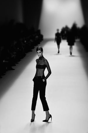 Runway Model Fashion: Black and White Photography Tips.
