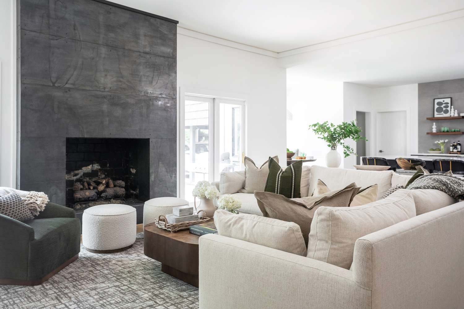 Need a Cozy Couch? Simple Style Secrets for a Comfier Living Space.