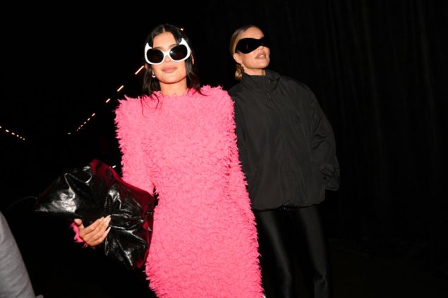 Kylie Jenner Fashion Week: Ultimate Guide,Outfits, Shows!