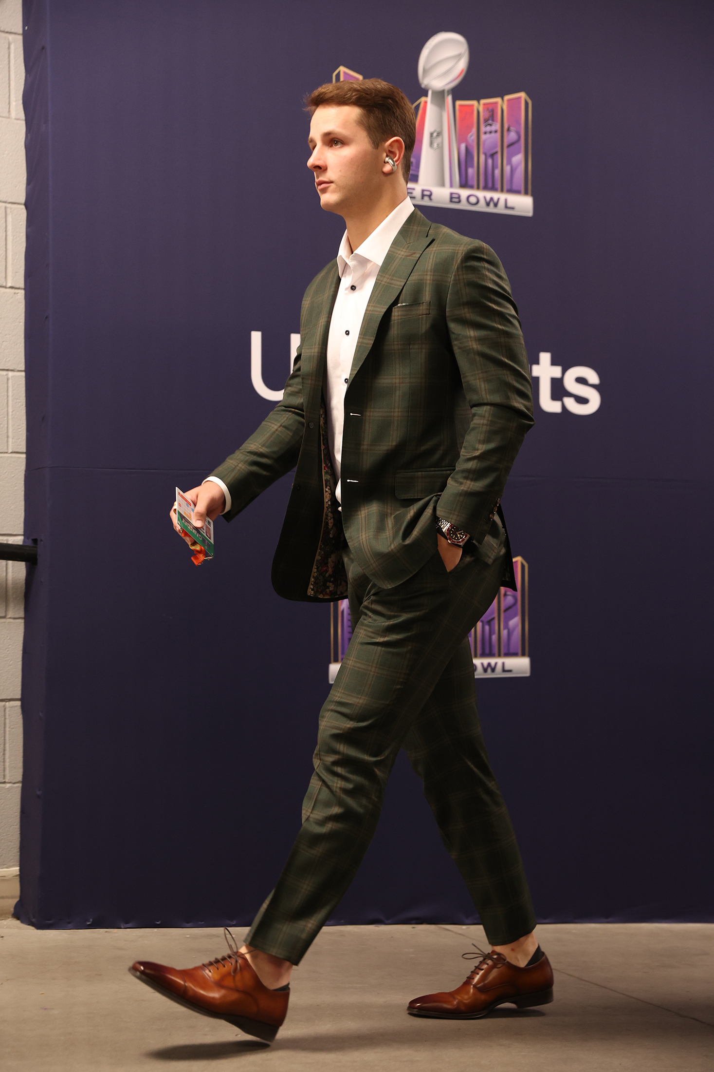 Curious about the brock purdy super bowl outfit details? We have the photos and information on what he wore!