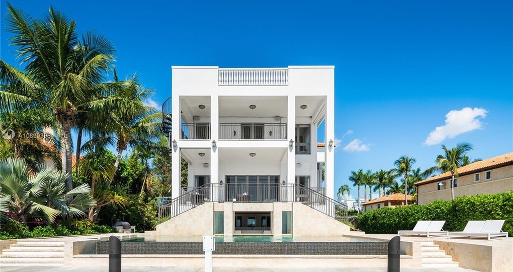 Where Did LeBron James Live in Miami? (Tour His Former House & Neighborhood)