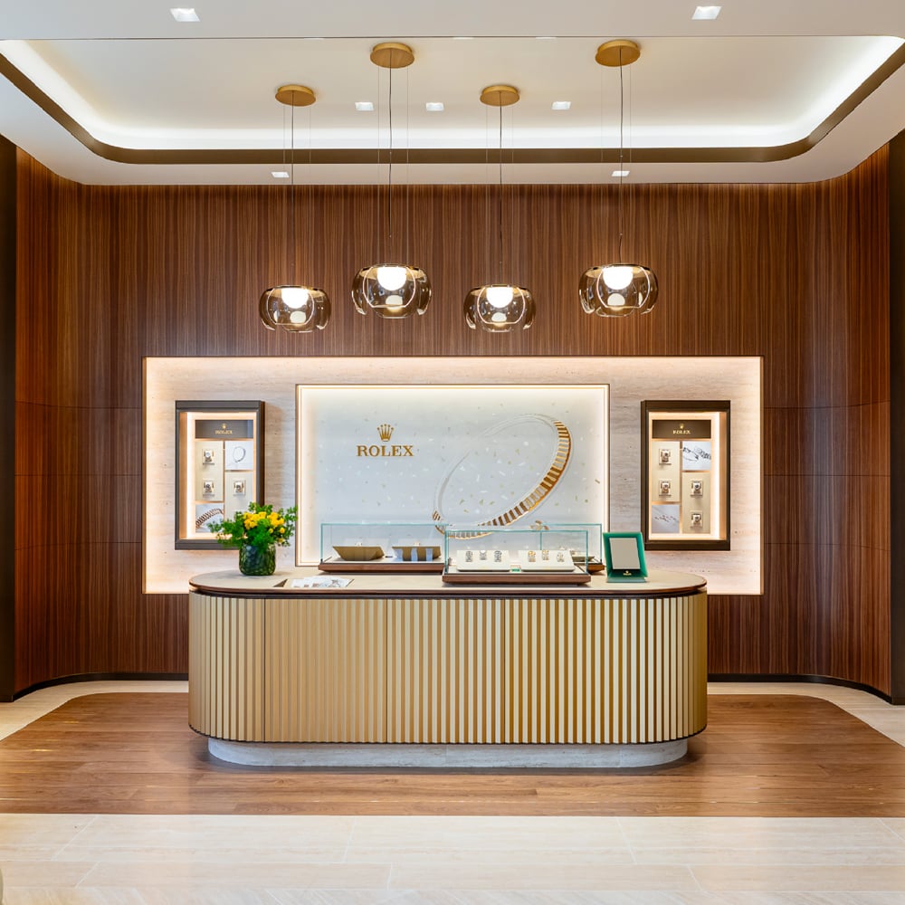 Check Out Rolex Boutique - Fourtané Photos & Get a VIP Store View.