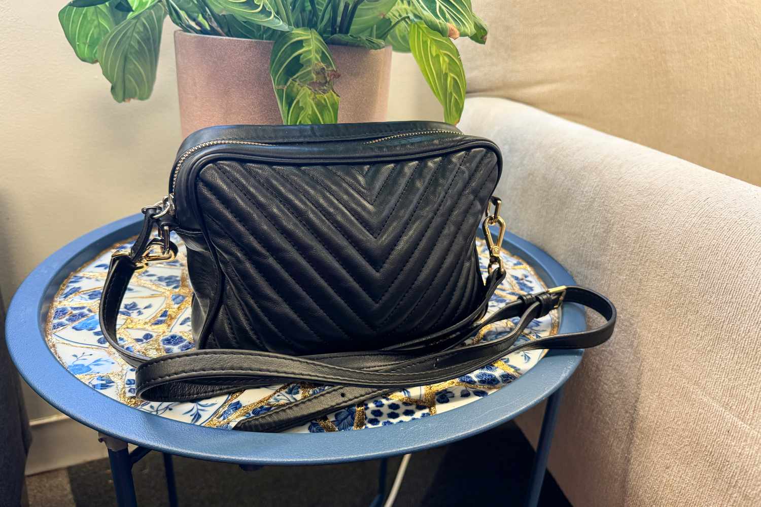 Top Rated Large Crossbody Bags: Reviews and Comparisons