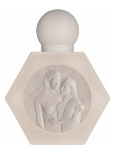 Want the kkw x kris perfume? Read this quick guide before you decide to buy.