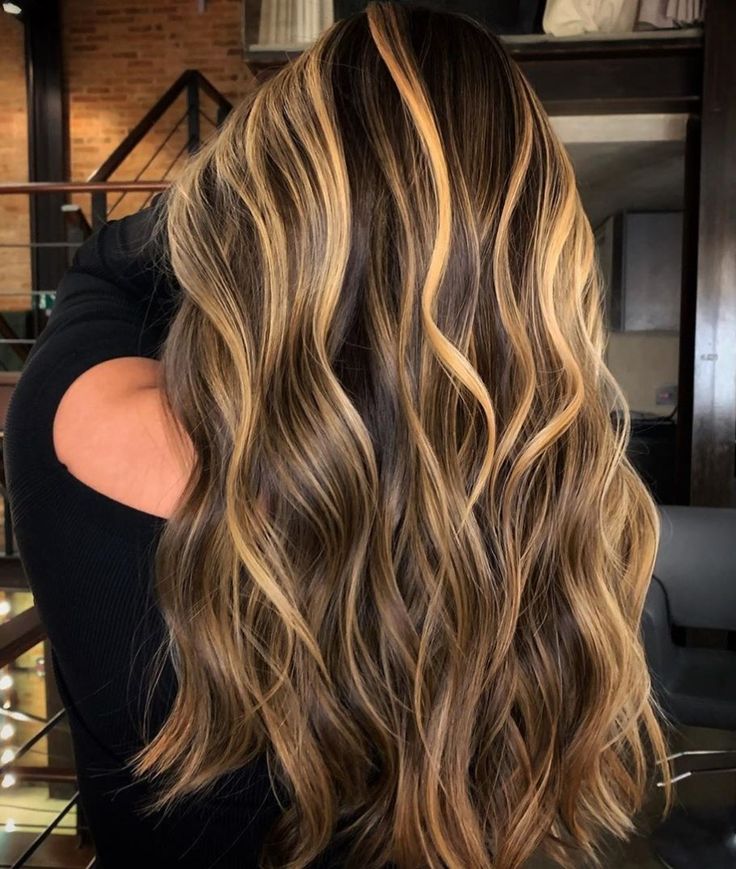 Caramel Highlights on Blonde Hair: Best Styles to Try