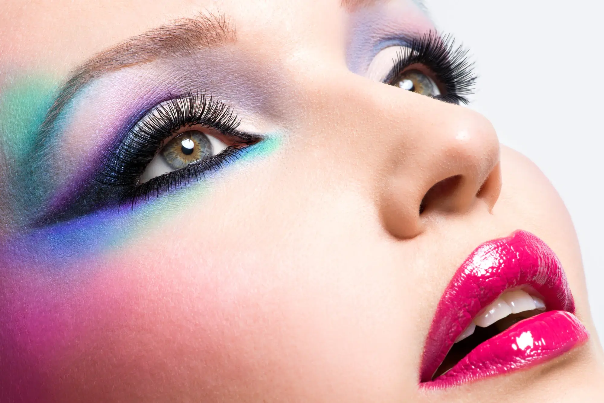 Top tips for hiring the perfect trans makeup artist today!