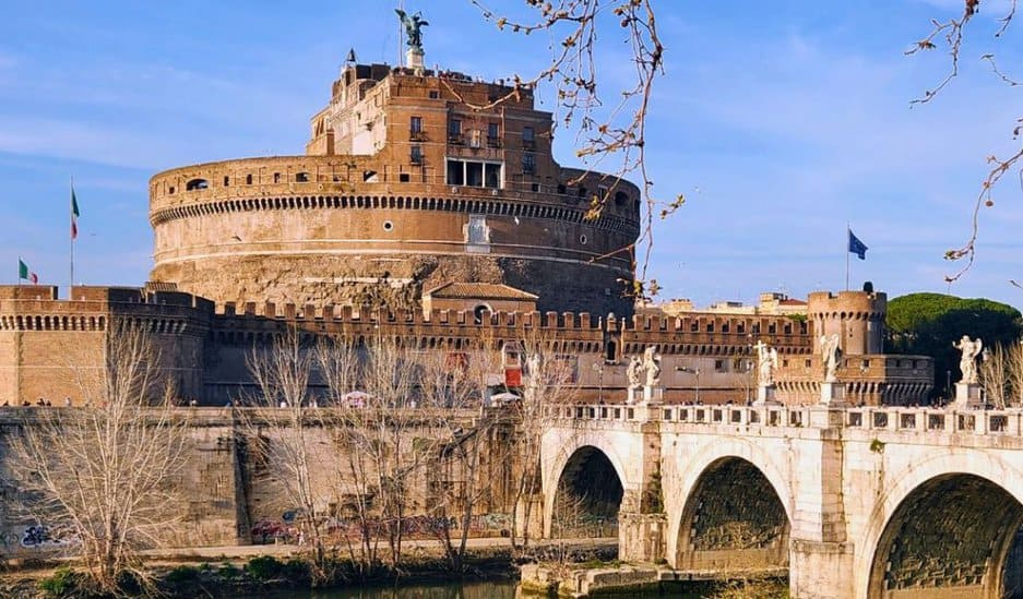 Want to find castles in Italy for free? Check this list of beautiful fortresses you can explore for zero cost.