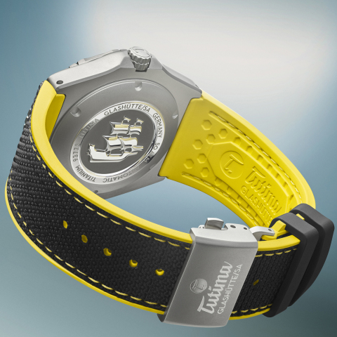 Is a plastic strap watch good for sports? See the best waterproof options here.