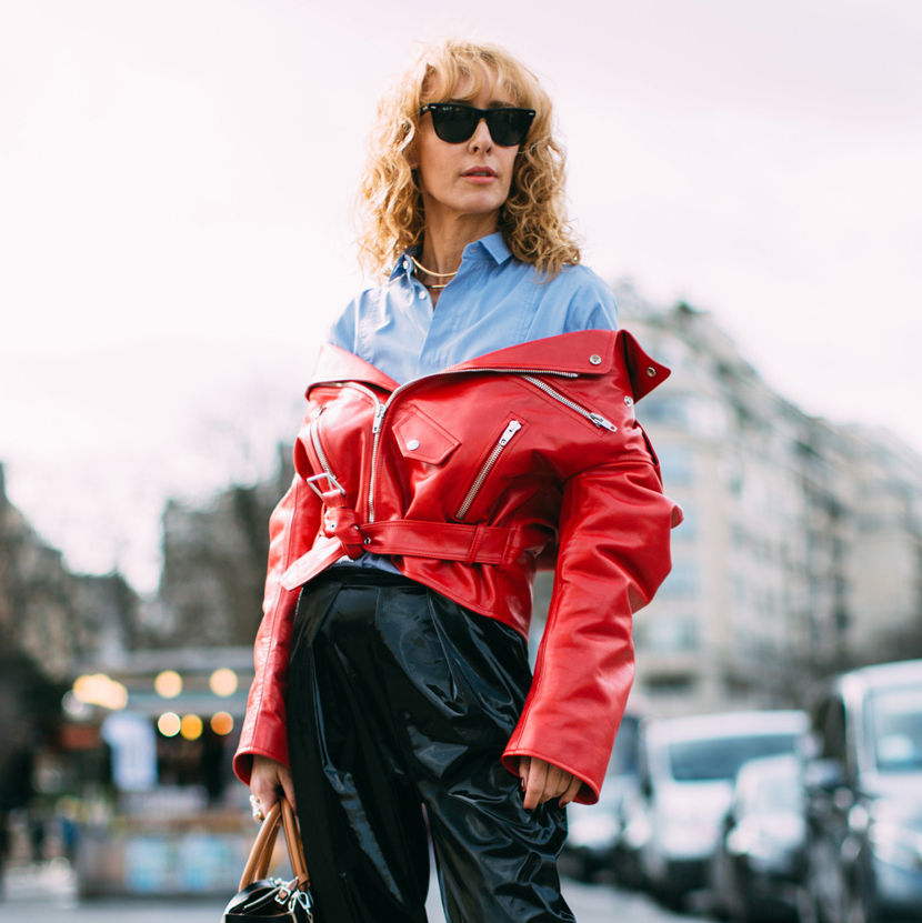 Need cool outfit ideas with a jacket hanging off shoulders? Get inspired by these easy looks.