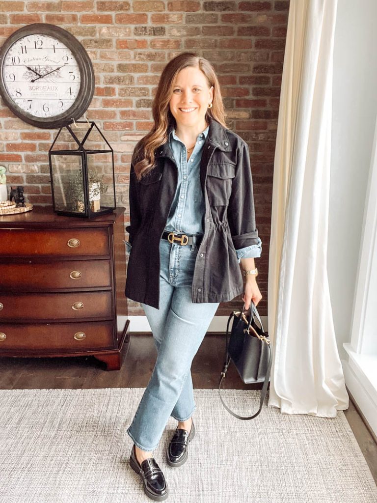 Wondering how to style loafers womens black? Get easy outfit inspiration for work and weekend looks.